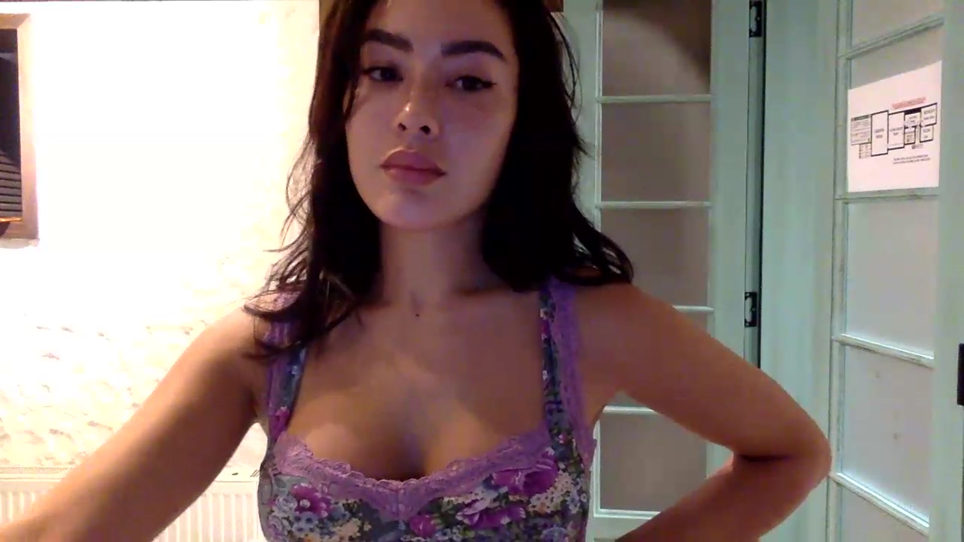 Gallery image thumbnail from Miss_emiko's myfreecams stream on, 07/04/2026, 22:45 image 15 of 20