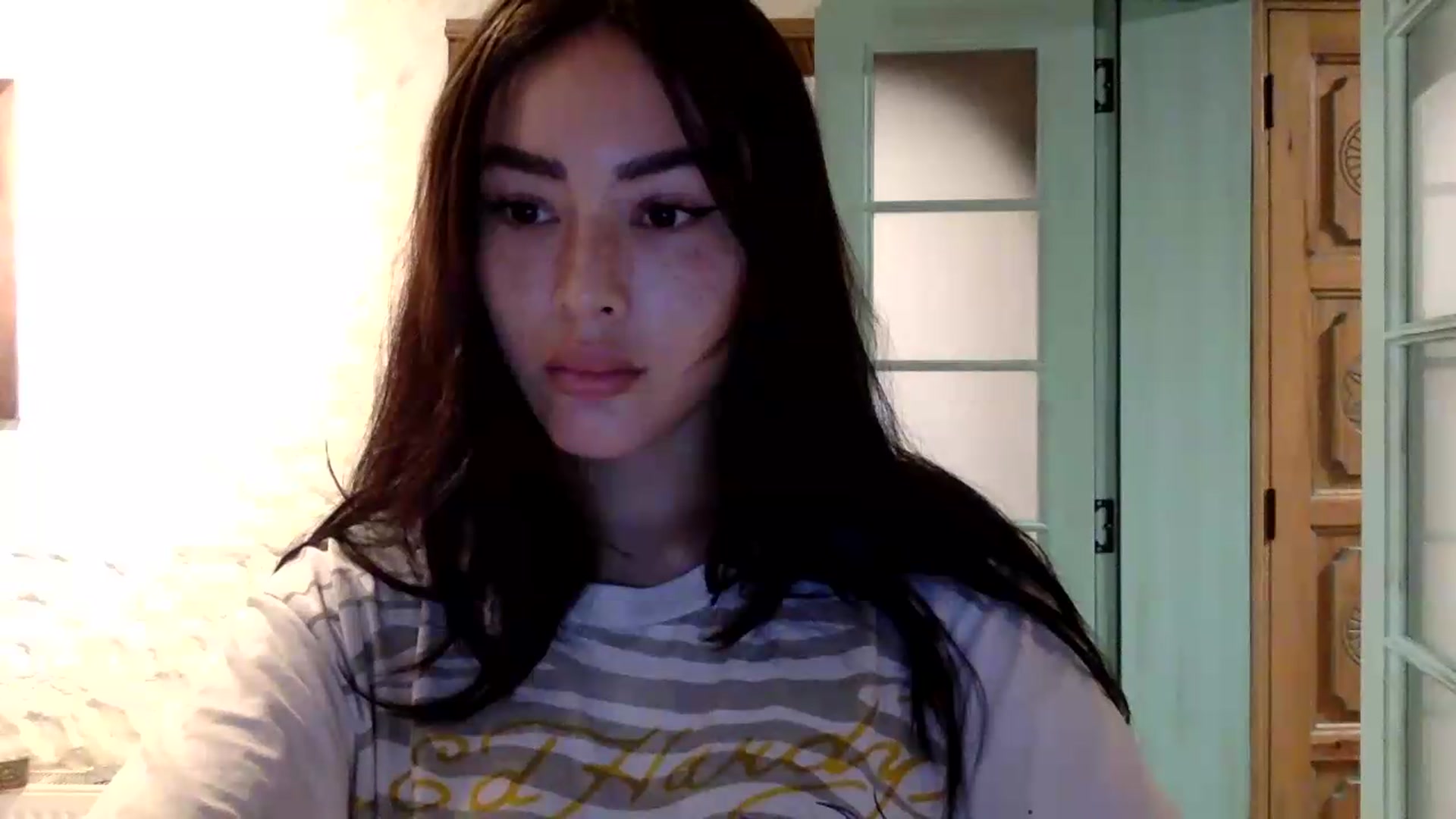 Gallery image thumbnail from Miss_emiko's myfreecams stream on, 07/08/2026, 17:11 image 4 of 20