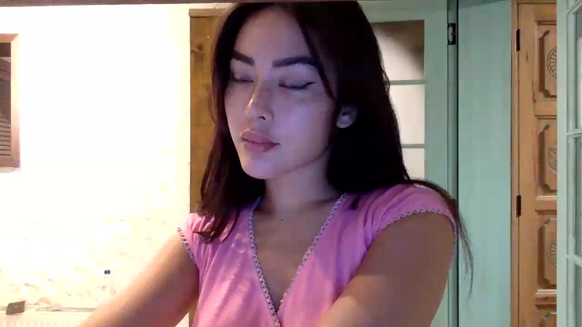 Gallery image thumbnail from Miss_emiko's myfreecams stream on, 07/08/2026, 21:30 image 20 of 20