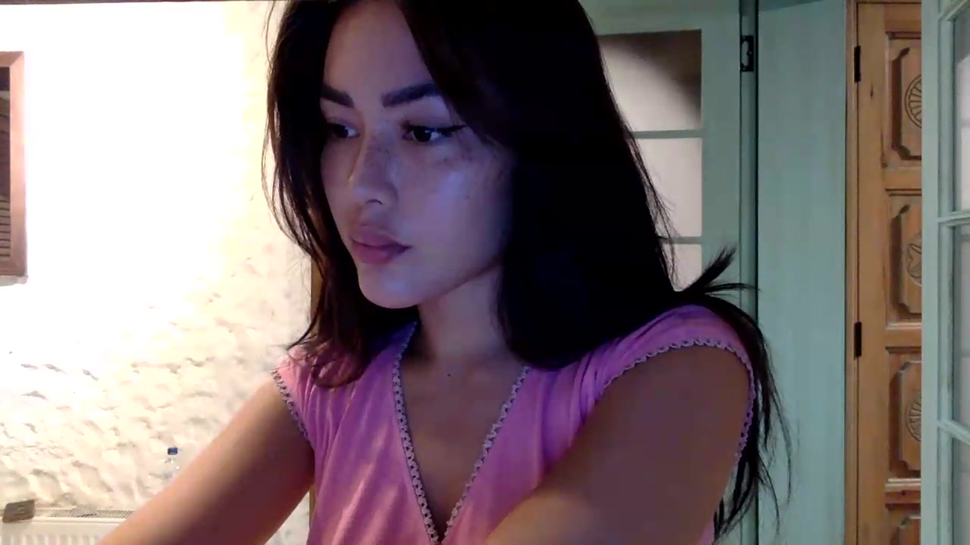 Gallery image thumbnail from Miss_emiko's myfreecams stream on, 07/08/2026, 21:30 image 18 of 20