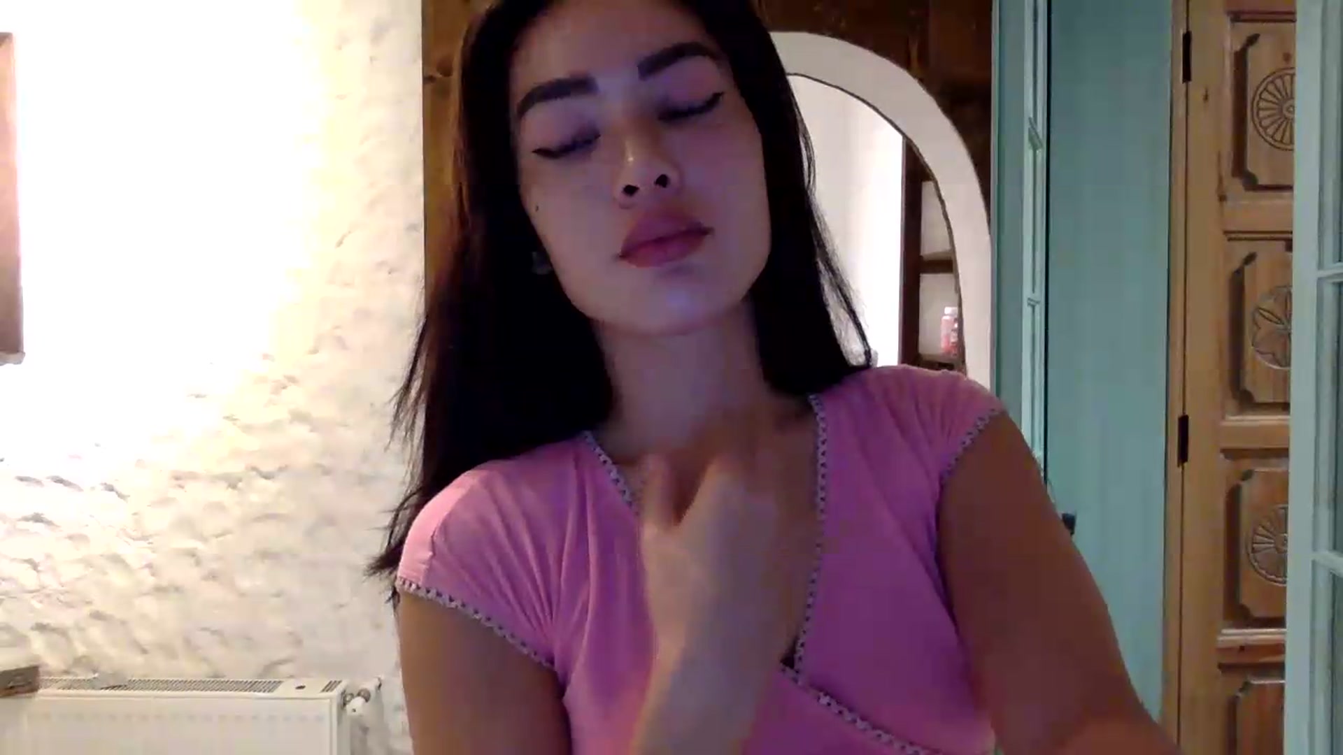 Gallery image thumbnail from Miss_emiko's myfreecams stream on, 07/08/2026, 23:13 image 14 of 20