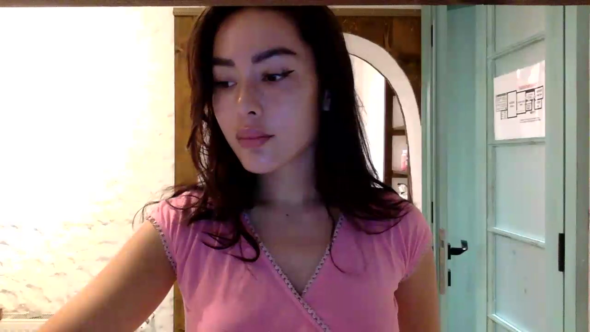 Gallery image thumbnail from Miss_emiko's myfreecams stream on, 07/09/2026, 12:32 image 17 of 20