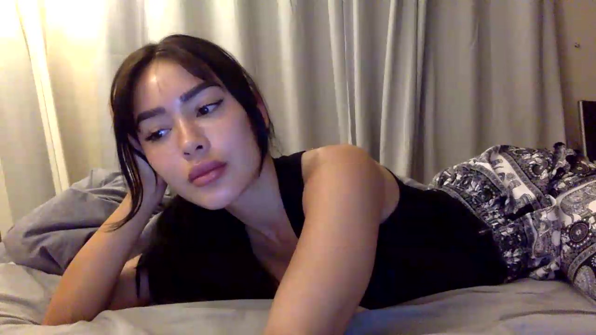 Gallery image thumbnail from Miss_emiko's myfreecams stream on, 07/29/2026, 23:23 image 5 of 20