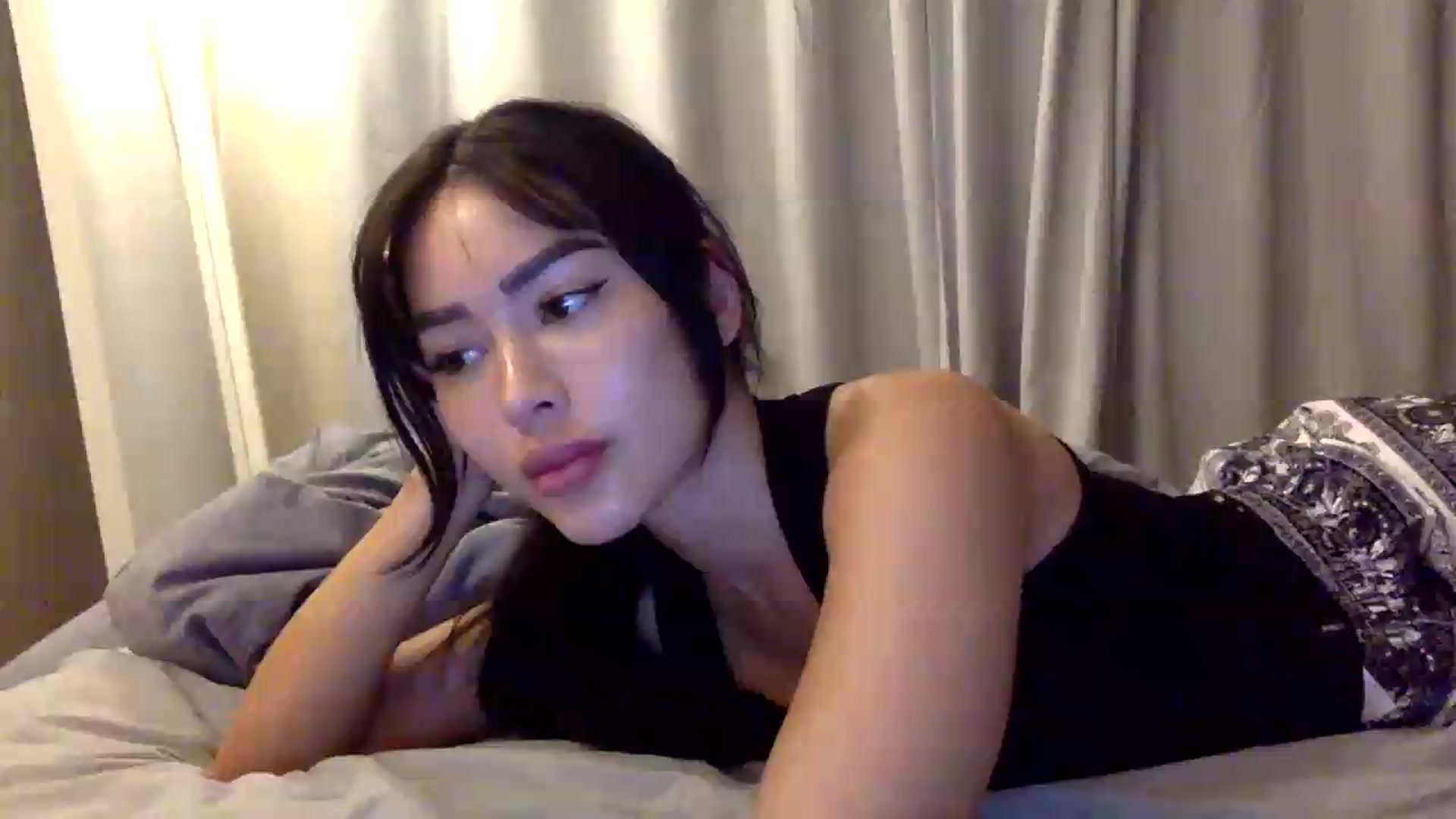 Gallery image thumbnail from Miss_emiko's myfreecams stream on, 07/29/2026, 23:23 image 1 of 20
