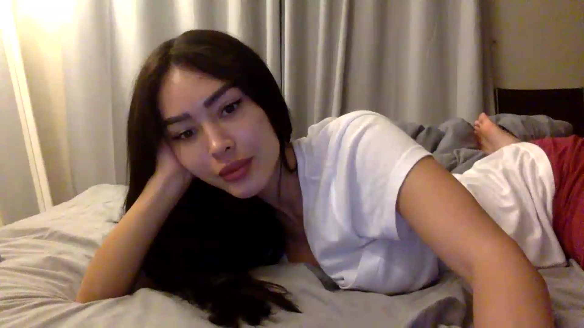 Gallery image thumbnail from Miss_emiko's myfreecams stream on, 08/04/2026, 21:26 image 14 of 20