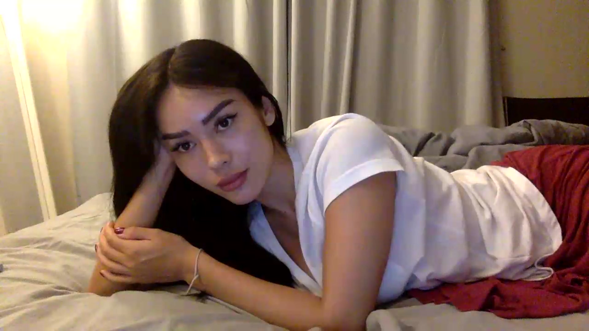 Gallery image thumbnail from Miss_emiko's myfreecams stream on, 08/04/2026, 21:26 image 4 of 20
