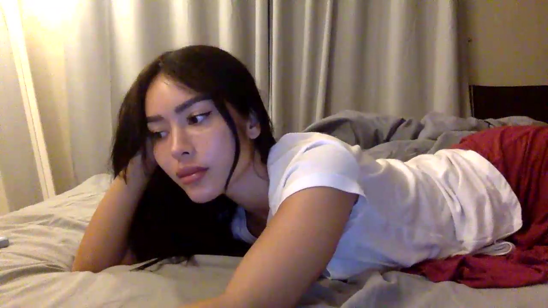 Gallery image thumbnail from Miss_emiko's myfreecams stream on, 08/04/2026, 21:26 image 8 of 20