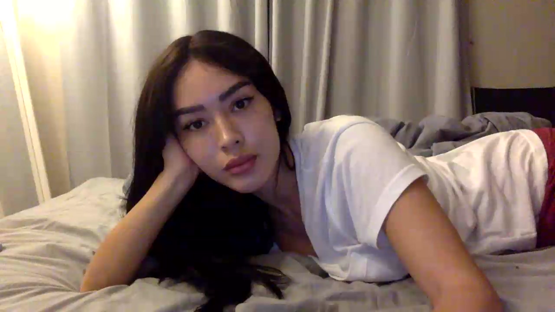 Gallery image thumbnail from Miss_emiko's myfreecams stream on, 08/04/2026, 21:26 image 11 of 20