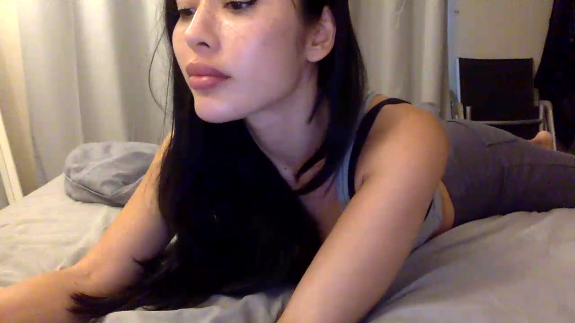 Gallery image thumbnail from Miss_emiko's myfreecams stream on, 08/06/2026, 18:58 image 20 of 20