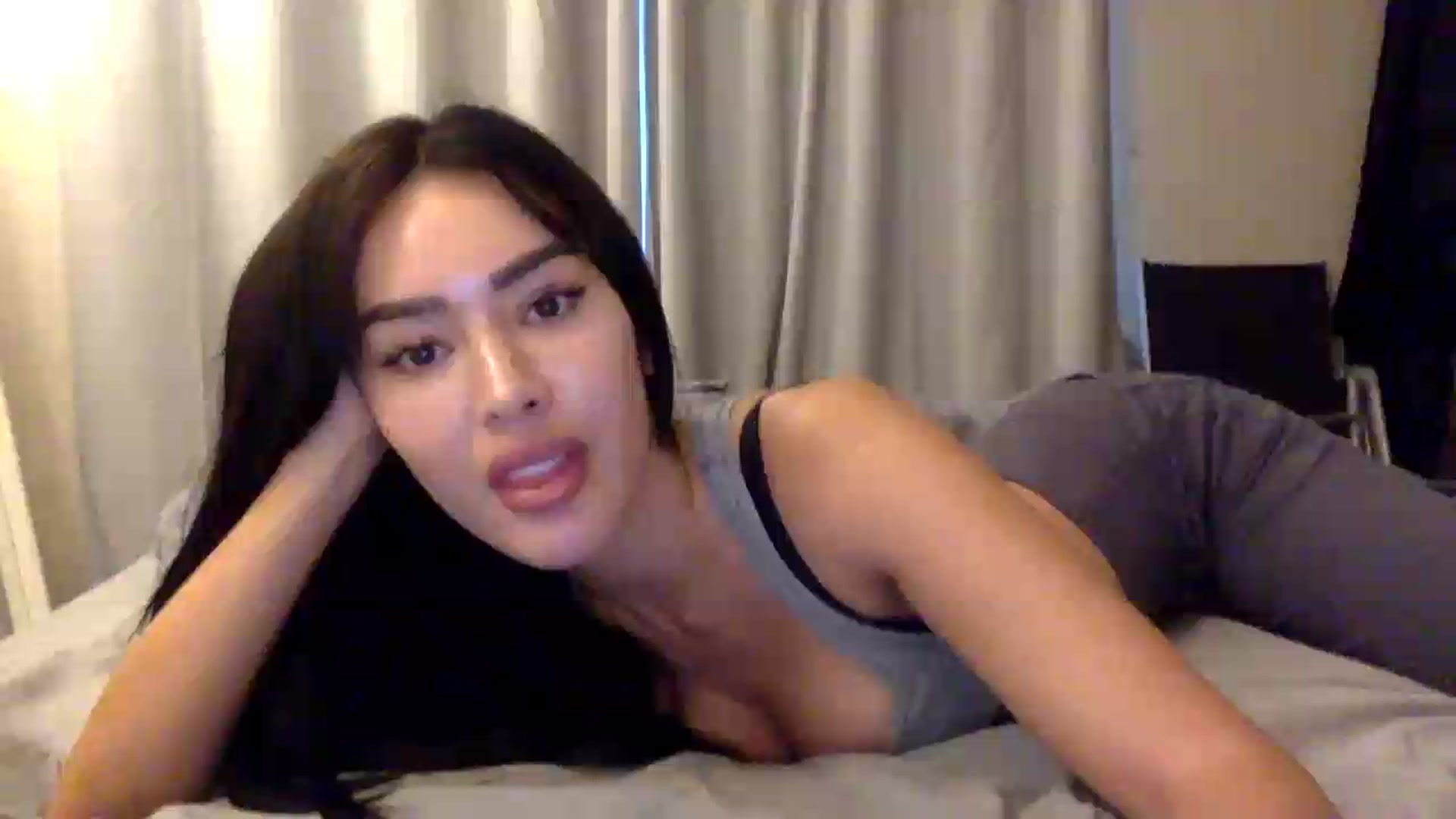 Gallery image thumbnail from Miss_emiko's myfreecams stream on, 08/06/2026, 18:58 image 11 of 20