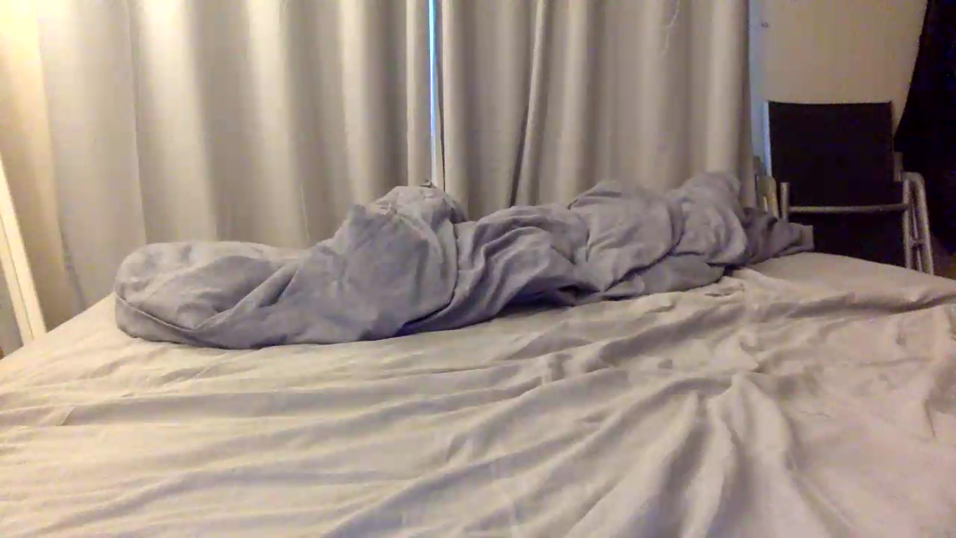 Gallery image thumbnail from Miss_emiko's myfreecams stream on, 08/06/2026, 18:58 image 16 of 20