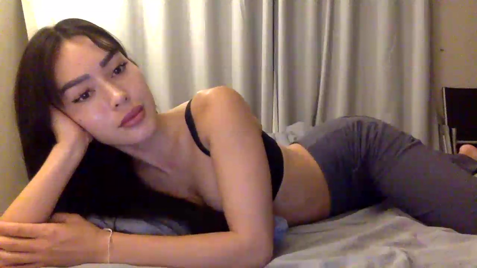 Gallery image thumbnail from Miss_emiko's myfreecams stream on, 08/07/2026, 24:09 image 14 of 20