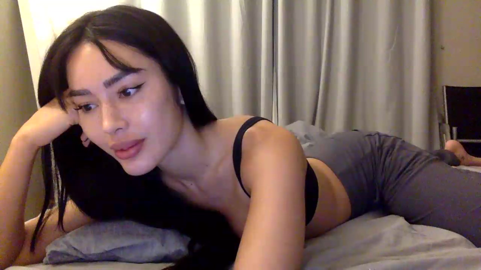 Gallery image thumbnail from Miss_emiko's myfreecams stream on, 08/07/2026, 24:09 image 5 of 20
