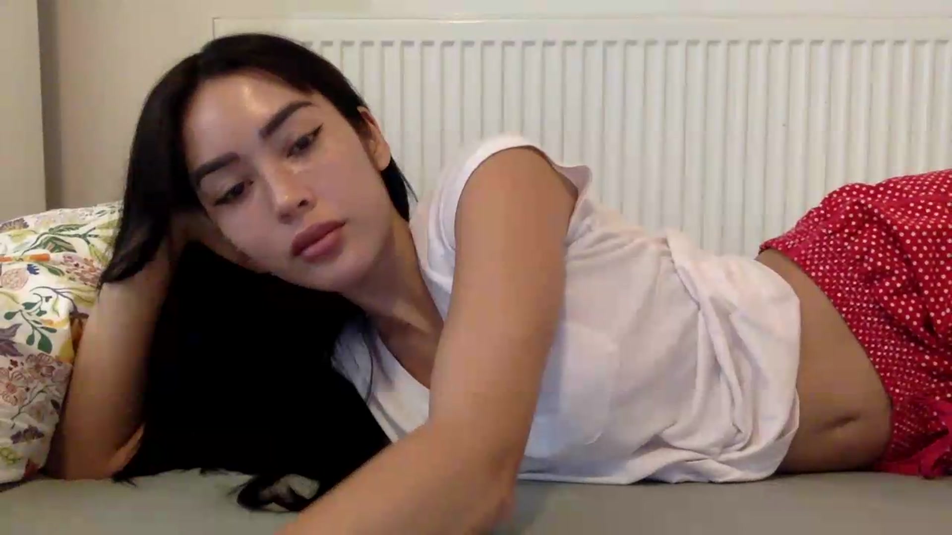 Gallery image thumbnail from Miss_emiko's myfreecams stream on, 08/11/2026, 17:34 image 16 of 20