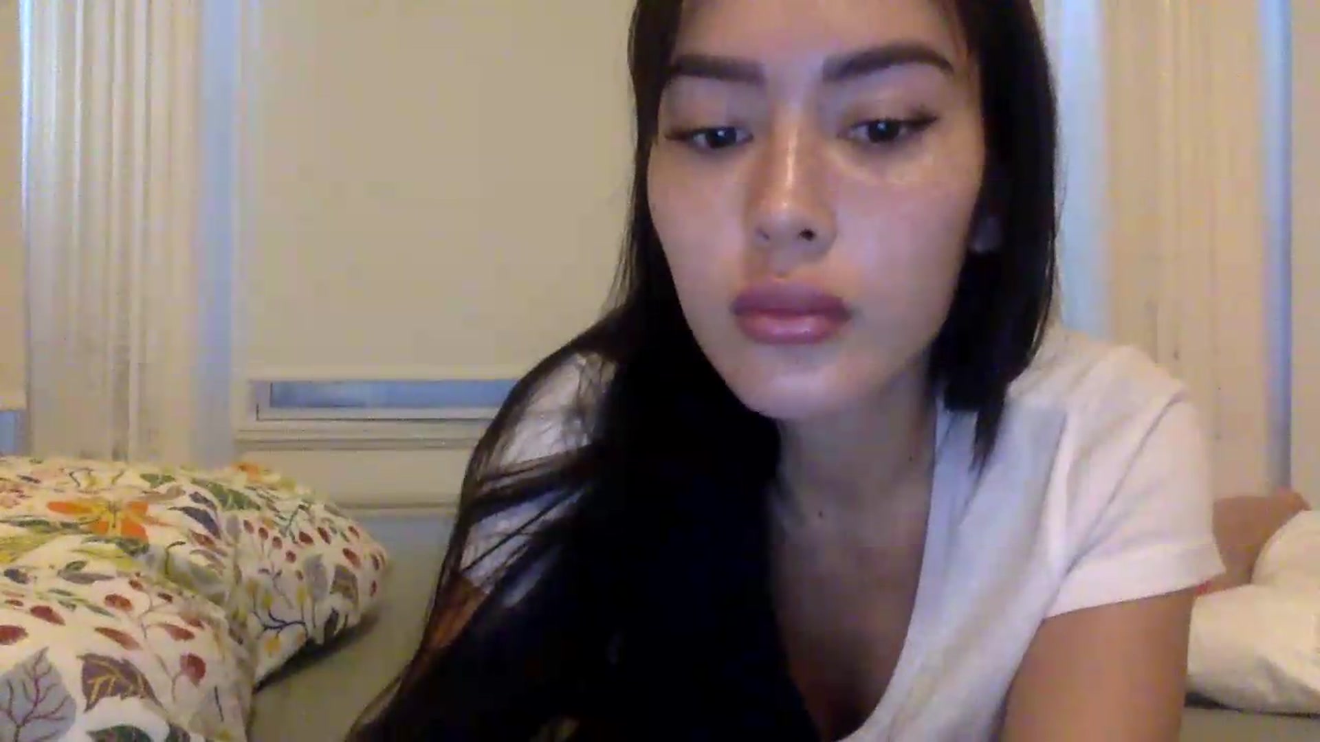 Gallery image thumbnail from Miss_emiko's myfreecams stream on, 08/12/2026, 18:25 image 11 of 20