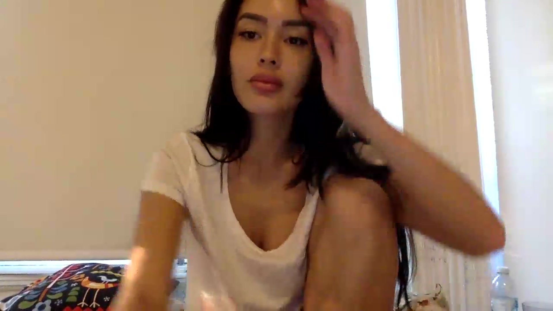 Gallery image thumbnail from Miss_emiko's myfreecams stream on, 08/22/2026, 18:17 image 16 of 20