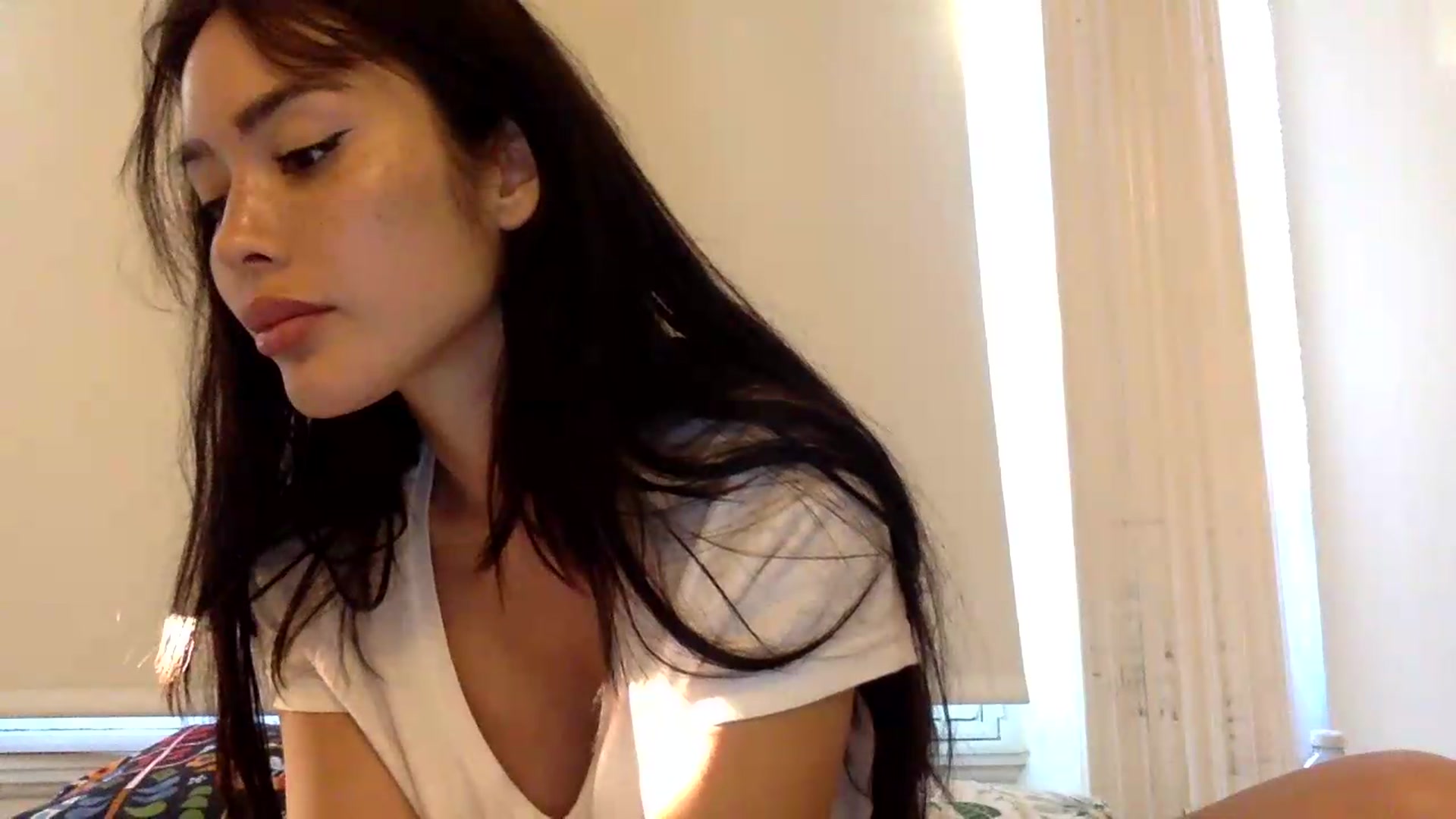 Gallery image thumbnail from Miss_emiko's myfreecams stream on, 08/22/2026, 18:17 image 20 of 20