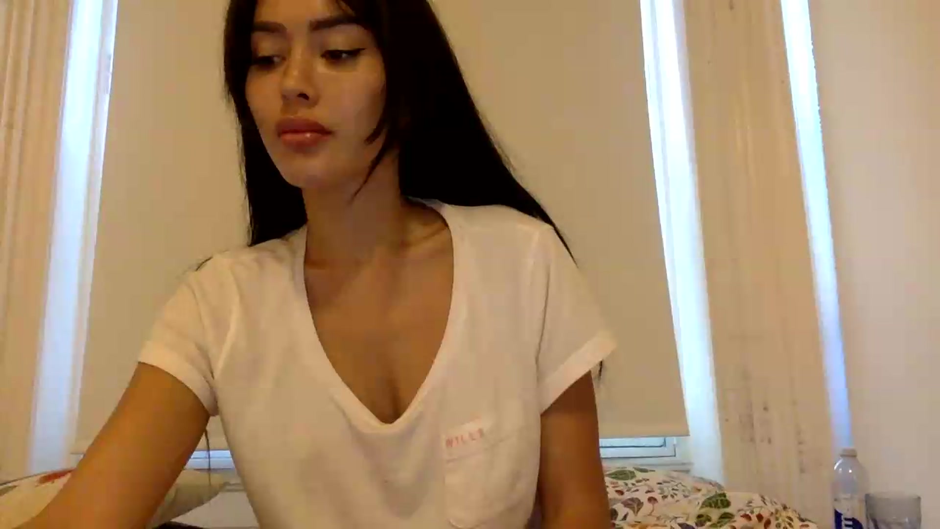 Gallery image thumbnail from Miss_emiko's myfreecams stream on, 08/22/2026, 18:56 image 4 of 20