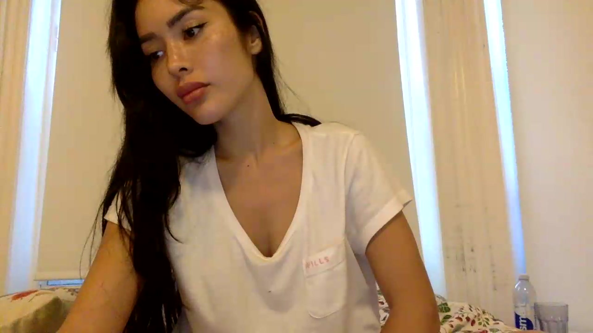 Gallery image thumbnail from Miss_emiko's myfreecams stream on, 08/22/2026, 18:56 image 12 of 20