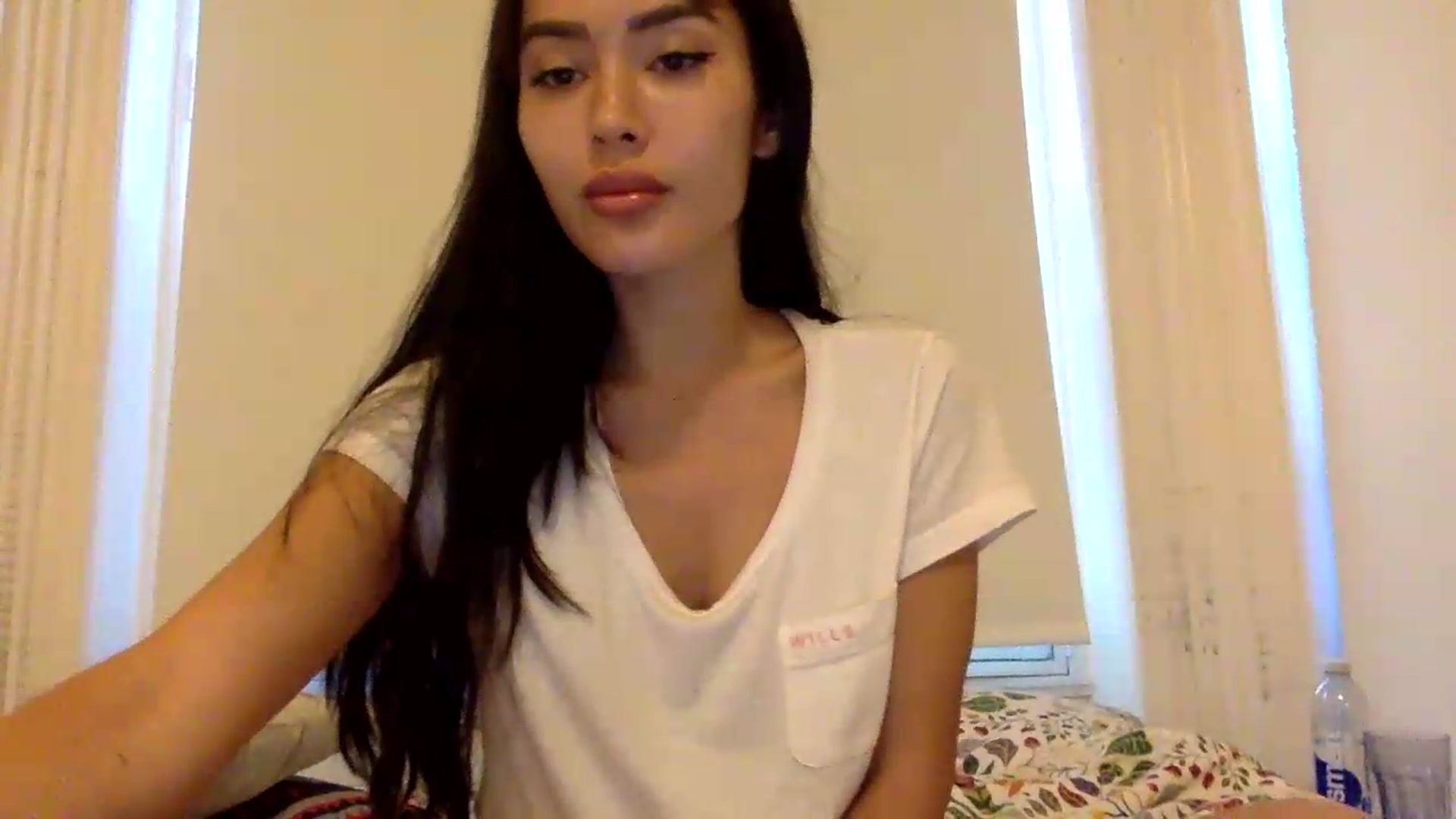 Gallery image thumbnail from Miss_emiko's myfreecams stream on, 08/22/2026, 18:56 image 15 of 20