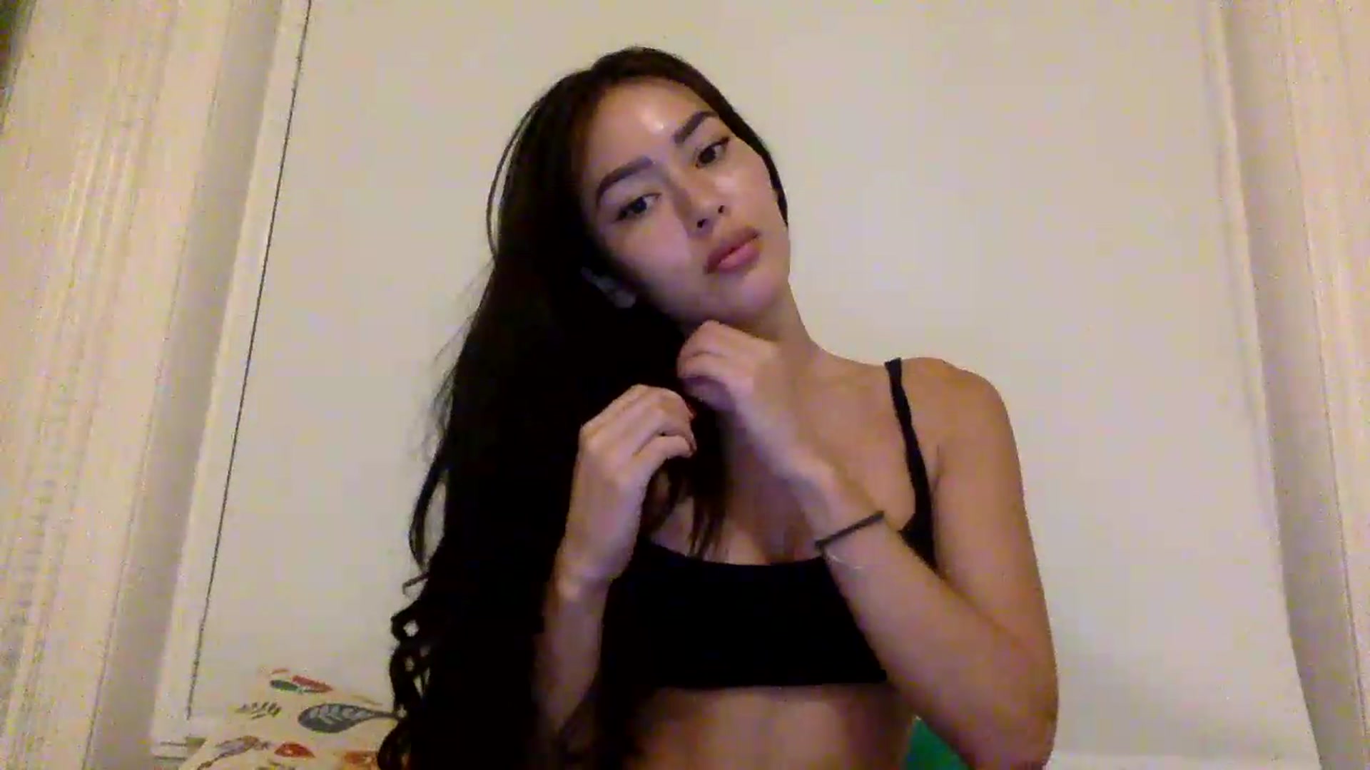 Gallery image thumbnail from Miss_emiko's myfreecams stream on, 08/25/2026, 22:36 image 2 of 20