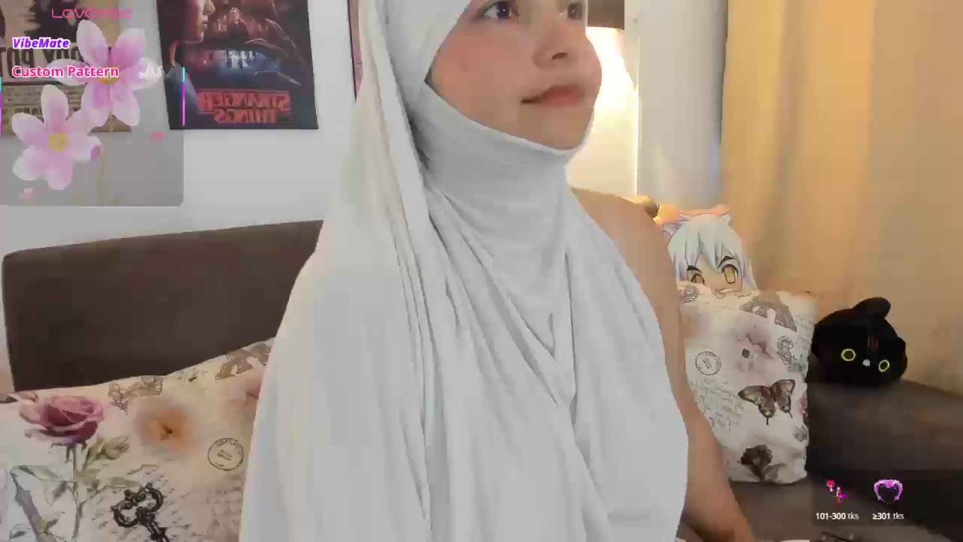 Gallery image thumbnail from Miss_liah's myfreecams stream on, 09/29/2025, 16:39 image 4 of 20