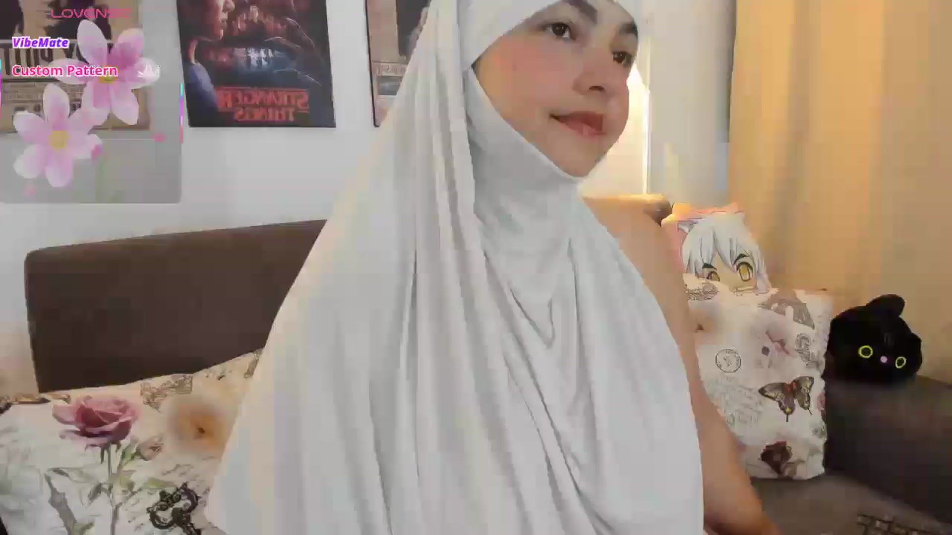 Gallery image thumbnail from Miss_liah's myfreecams stream on, 09/29/2025, 16:39 image 17 of 20
