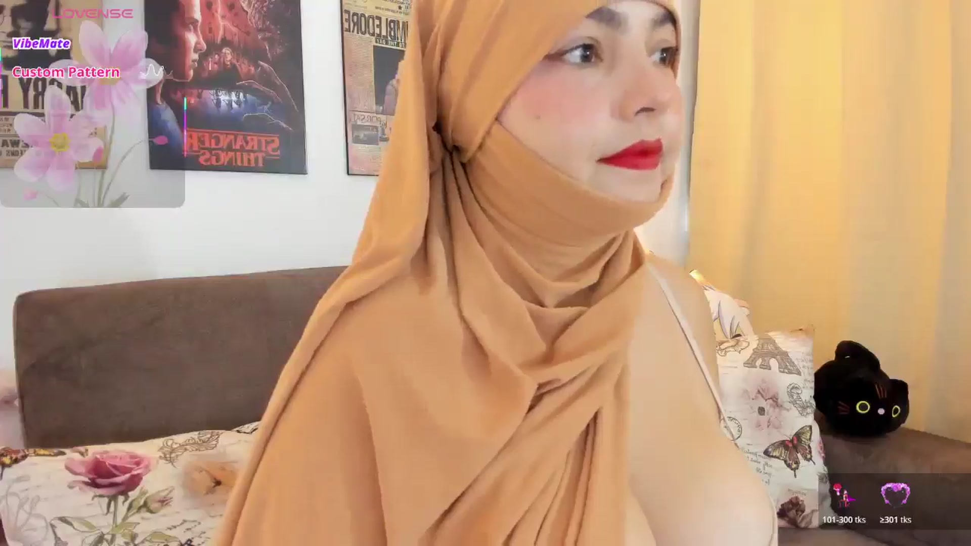 Gallery image thumbnail from Miss_liah's myfreecams stream on, 10/18/2025, 16:14 image 2 of 20