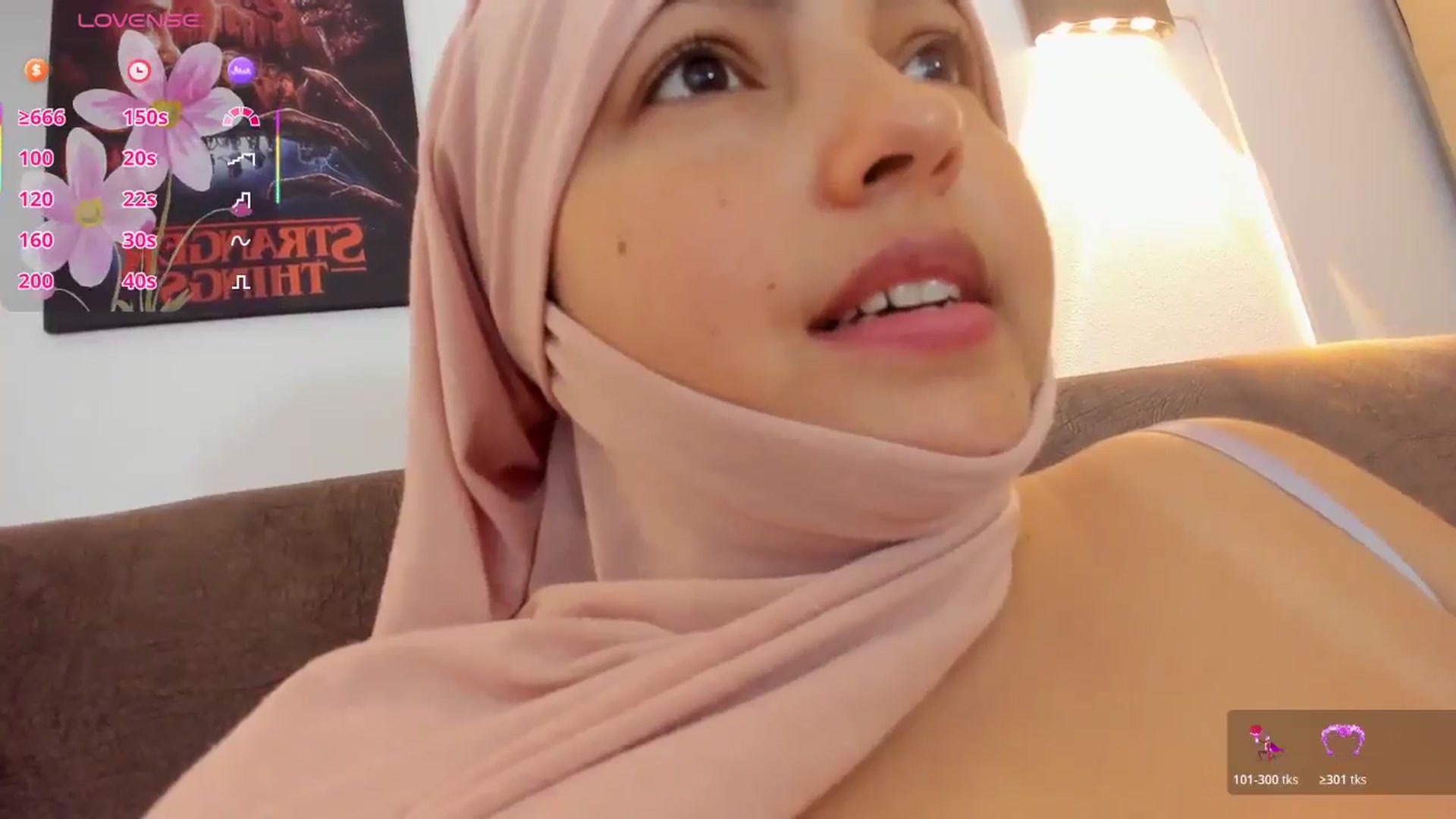 Gallery image thumbnail from Miss_liah's myfreecams stream on, 10/19/2025, 18:54 image 14 of 20