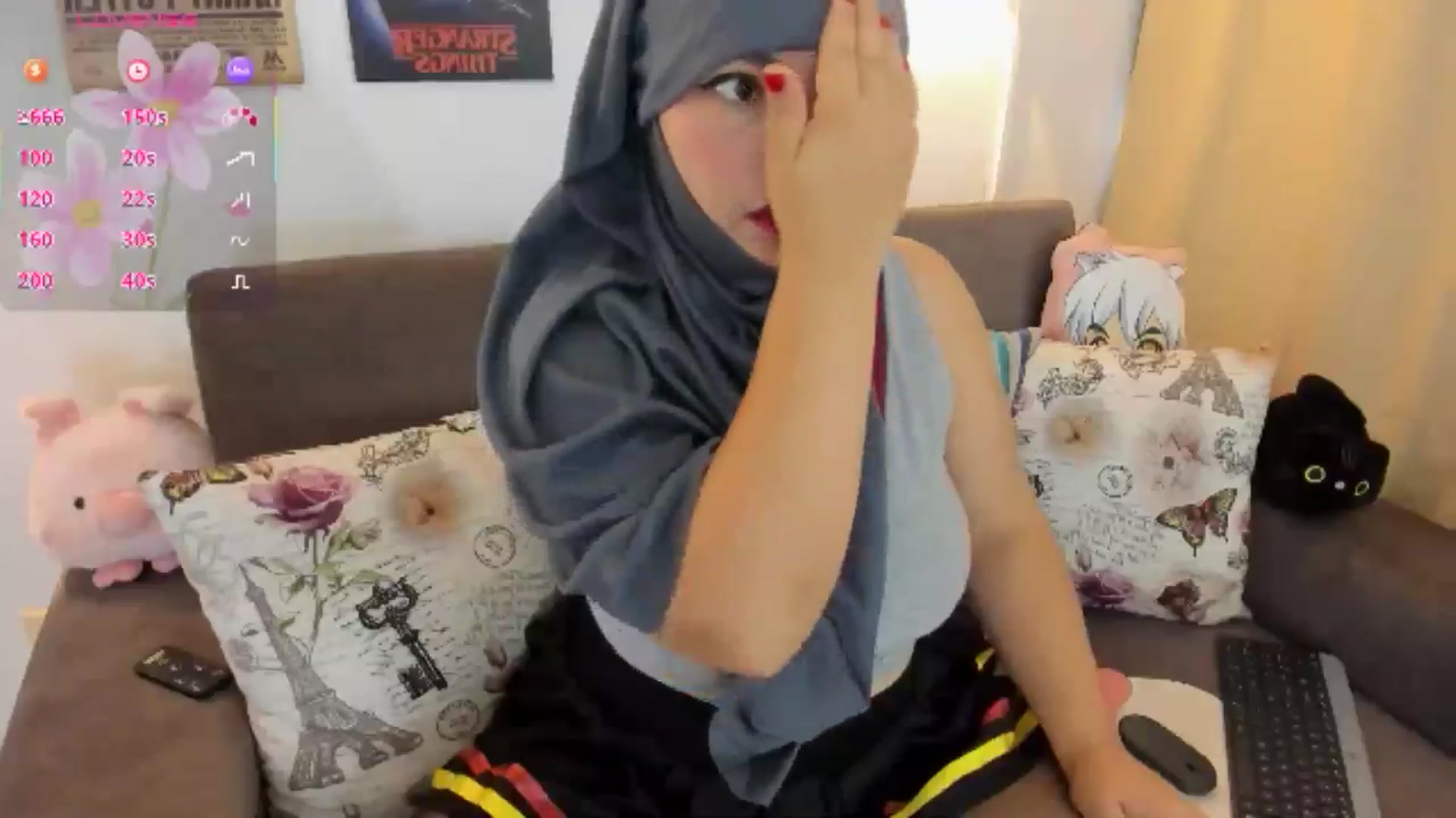 Gallery image thumbnail from Miss_liah's myfreecams stream on, 10/25/2025, 15:51 image 16 of 20