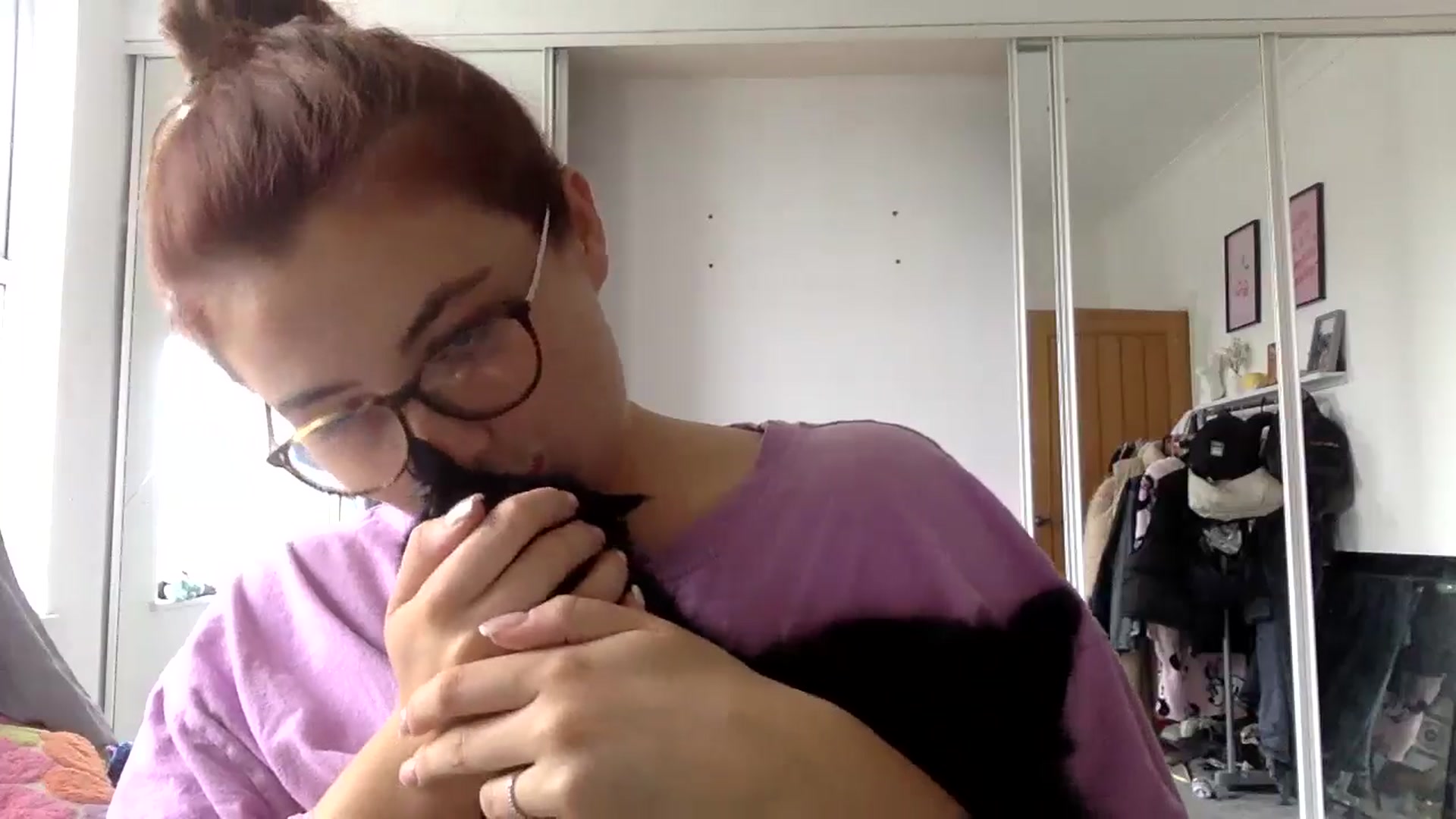 Gallery image thumbnail from Miss_meow's myfreecams stream on, 08/08/2024, 11:06 image 10 of 20