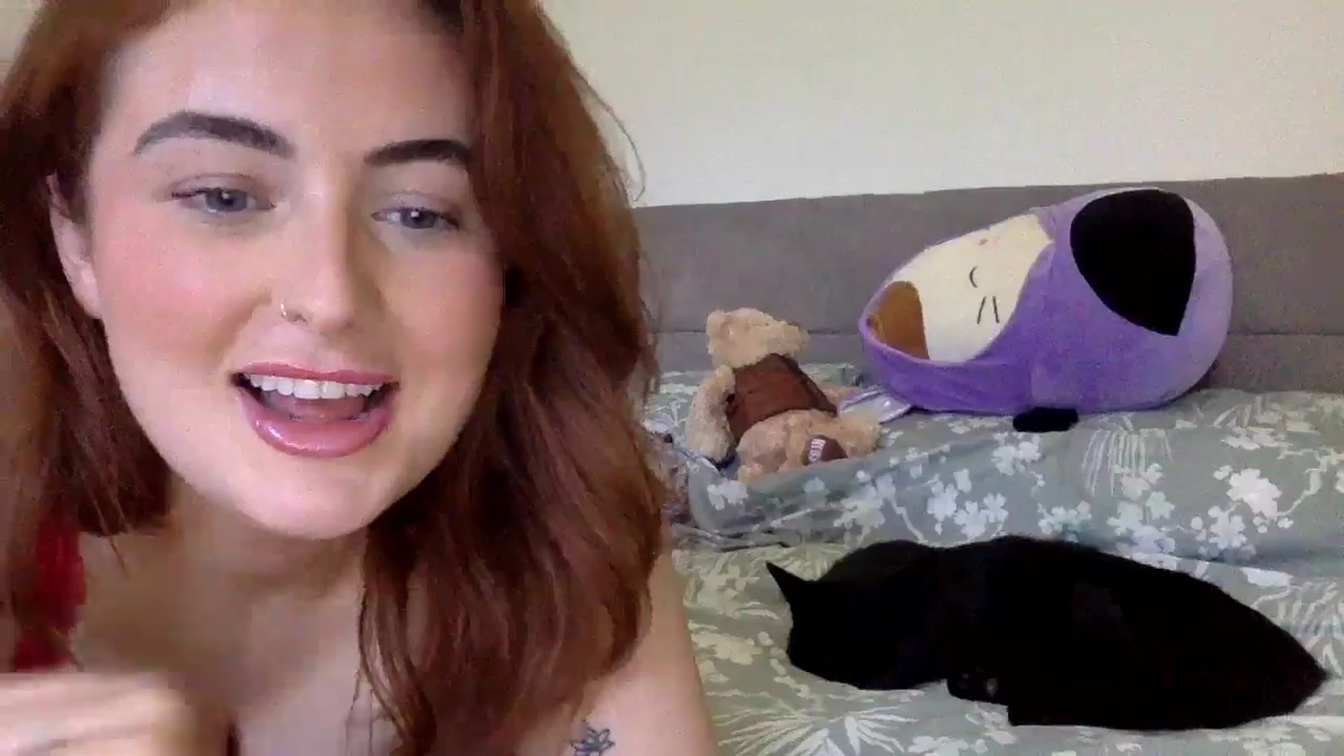 Gallery image thumbnail from Miss_meow's myfreecams stream on, 08/14/2024, 18:43 image 11 of 20