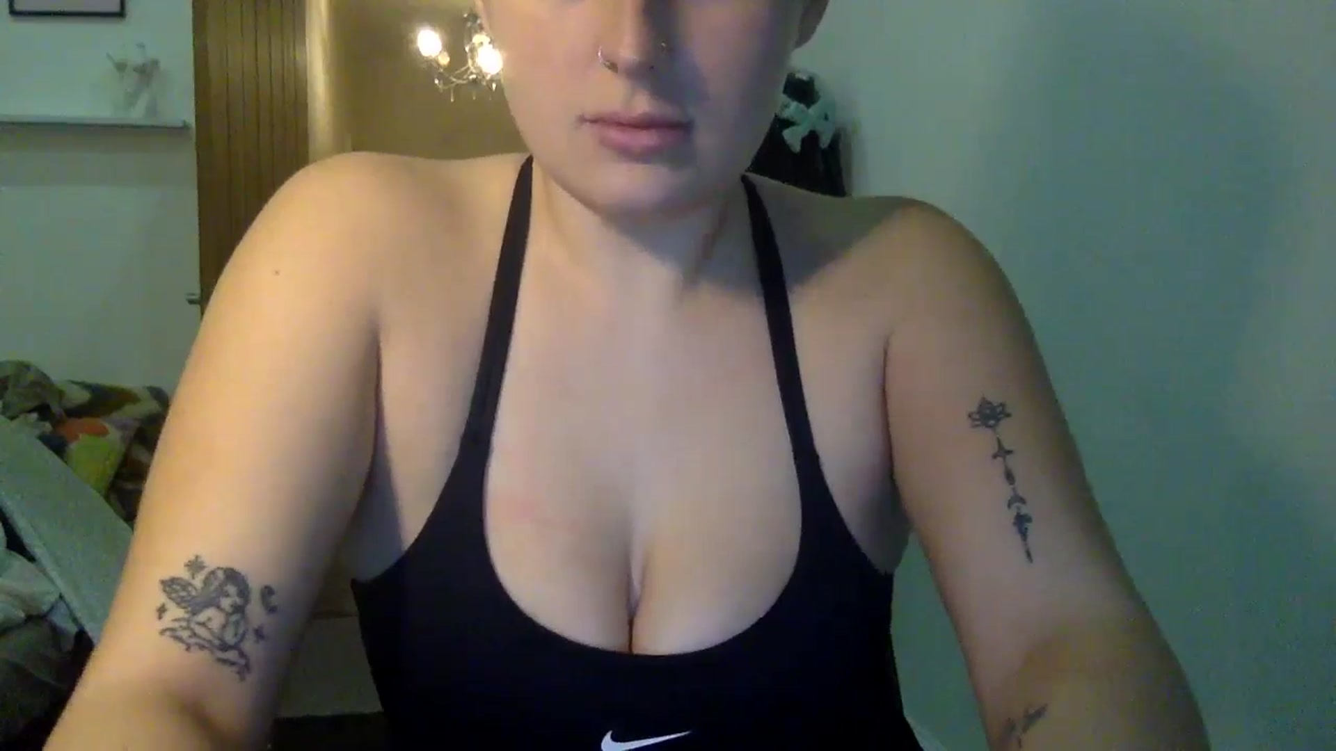 Gallery image thumbnail from Miss_meow's myfreecams stream on, 09/04/2024, 19:43 image 18 of 20