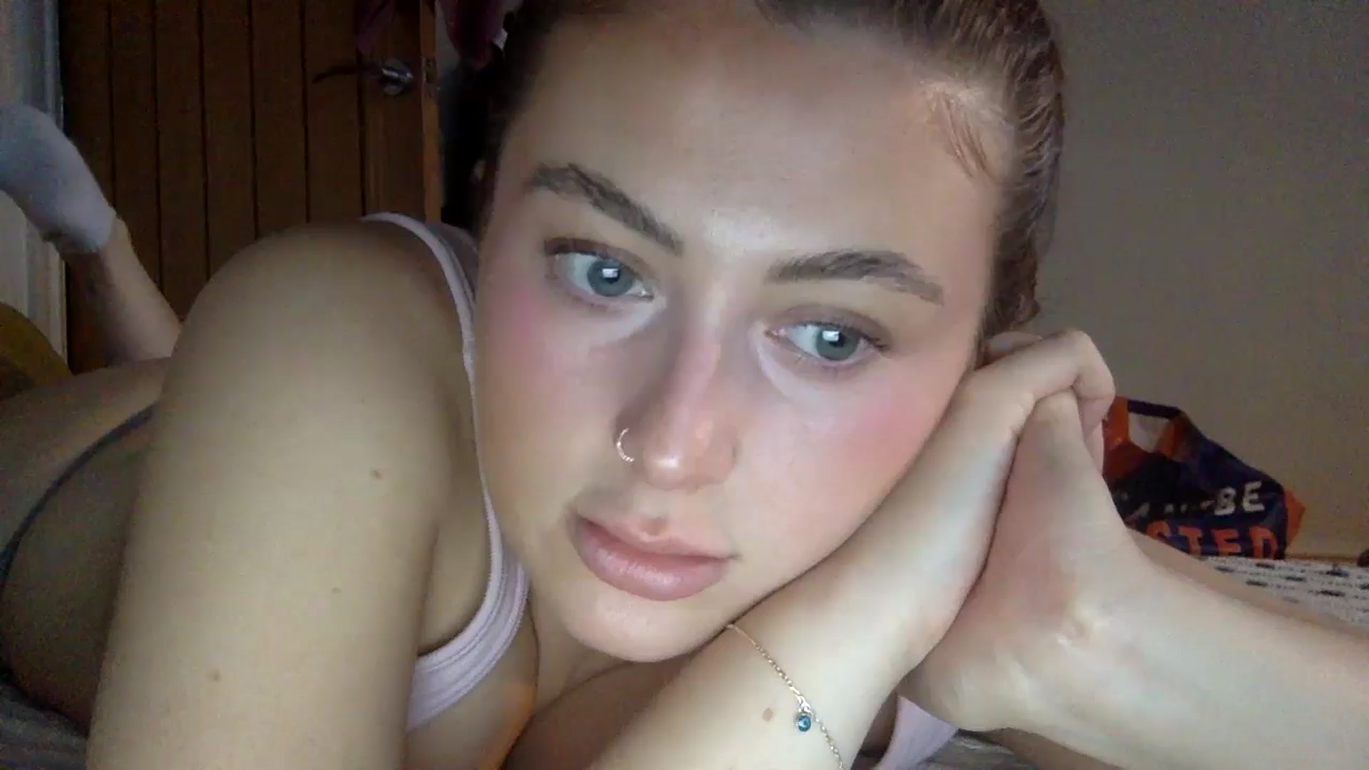 Gallery image thumbnail from Miss_meow's myfreecams stream on, 10/08/2024, 17:44 image 7 of 20