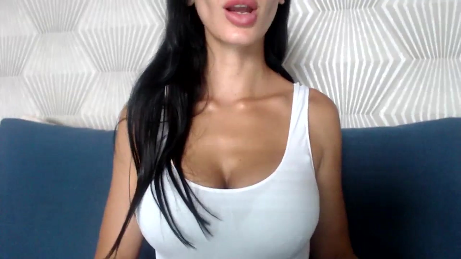 Gallery image thumbnail from Miss_mila5's myfreecams stream on, 08/12/2023, 11:50 image 4 of 20