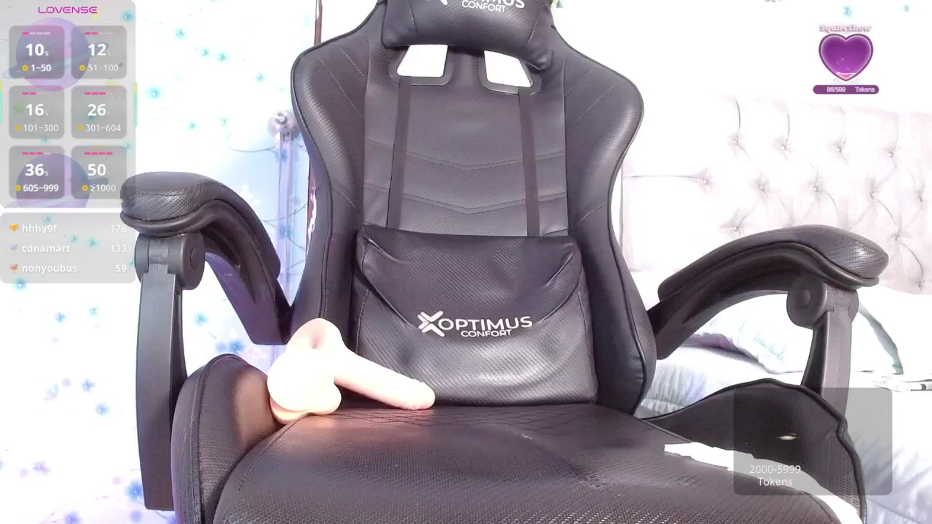 Gallery image thumbnail from Miss_valery2's myfreecams stream on, 06/18/2025, 11:38 image 13 of 20