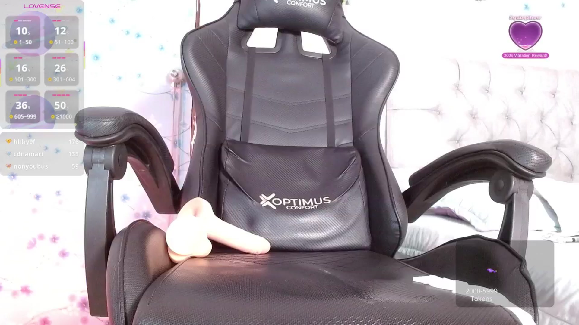 Gallery image thumbnail from Miss_valery2's myfreecams stream on, 06/18/2025, 11:38 image 12 of 20