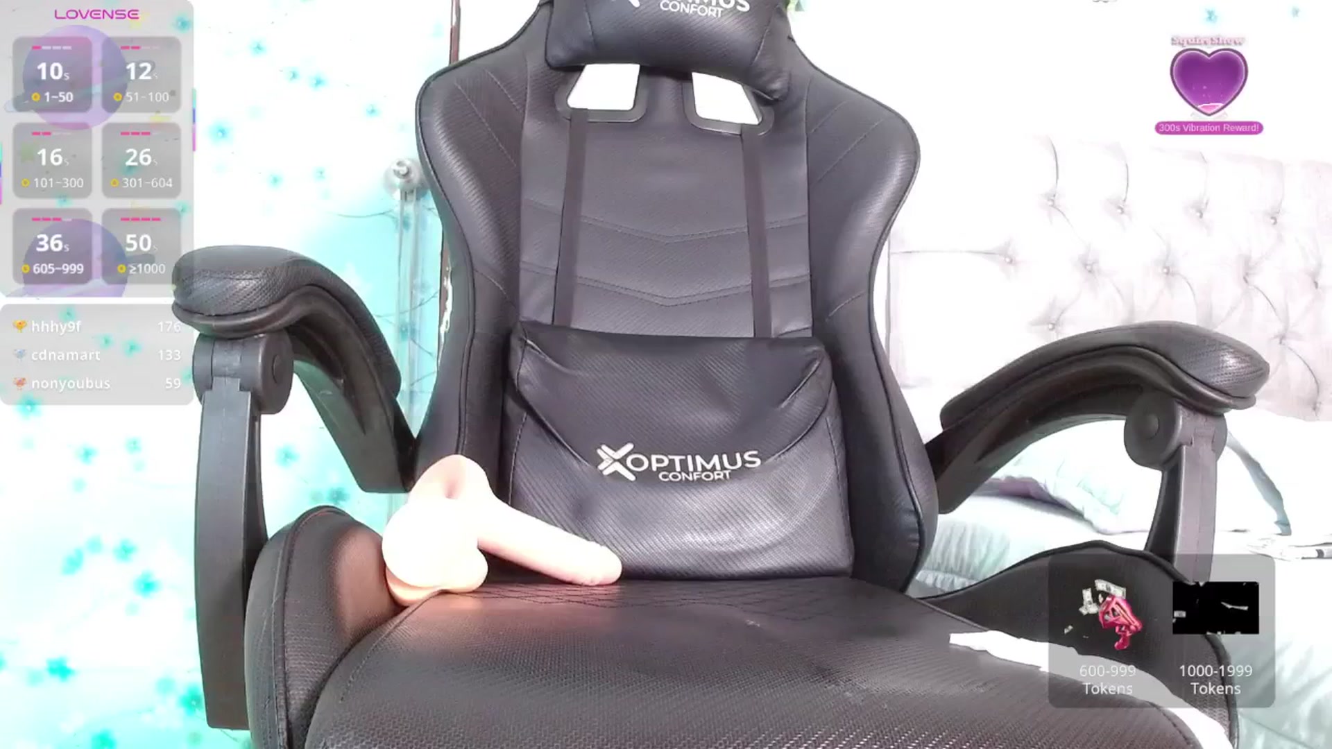 Gallery image thumbnail from Miss_valery2's myfreecams stream on, 06/18/2025, 11:38 image 15 of 20