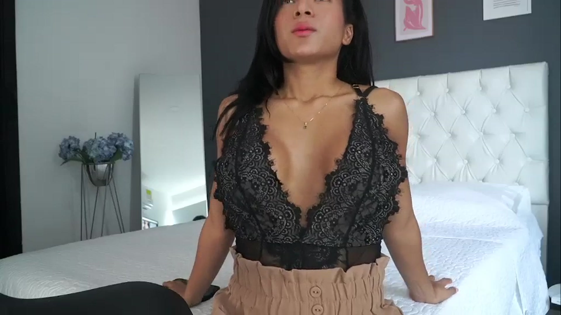 Gallery image thumbnail from Missabyy's myfreecams stream on, 10/03/2023, 18:02 image 3 of 20