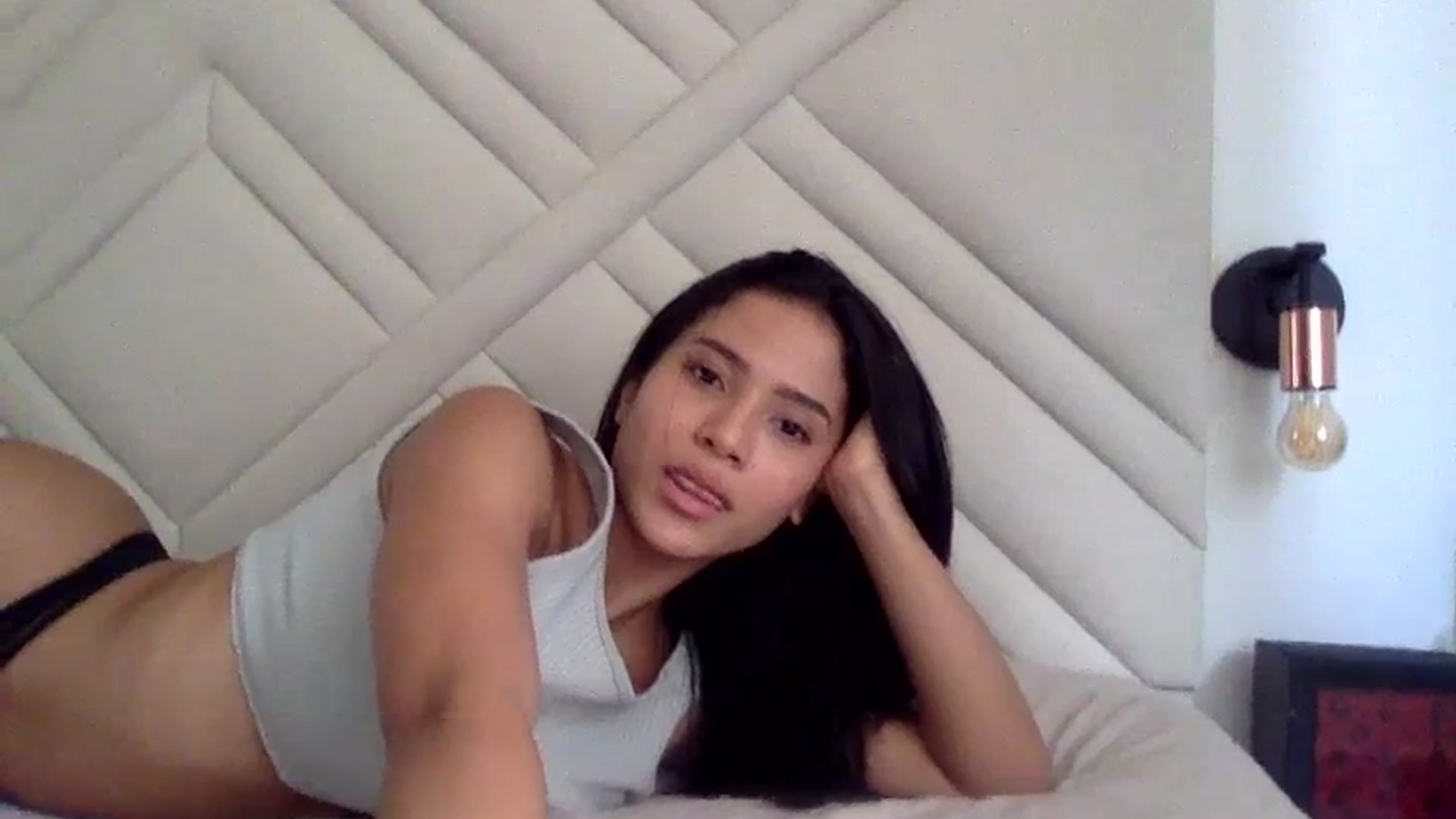Gallery image thumbnail from Missabyy's myfreecams stream on, 12/14/2023, 15:15 image 8 of 20
