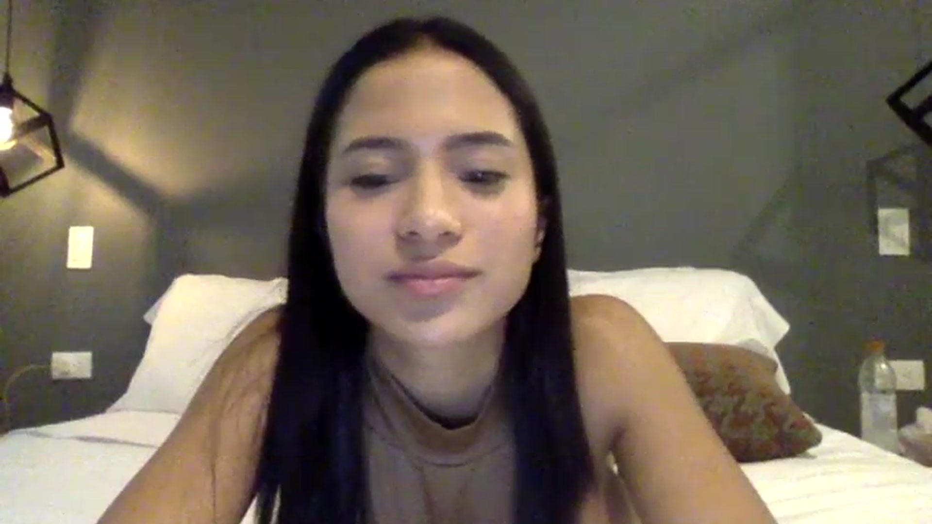 Gallery image thumbnail from Missabyy's myfreecams stream on, 12/17/2023, 22:30 image 2 of 20