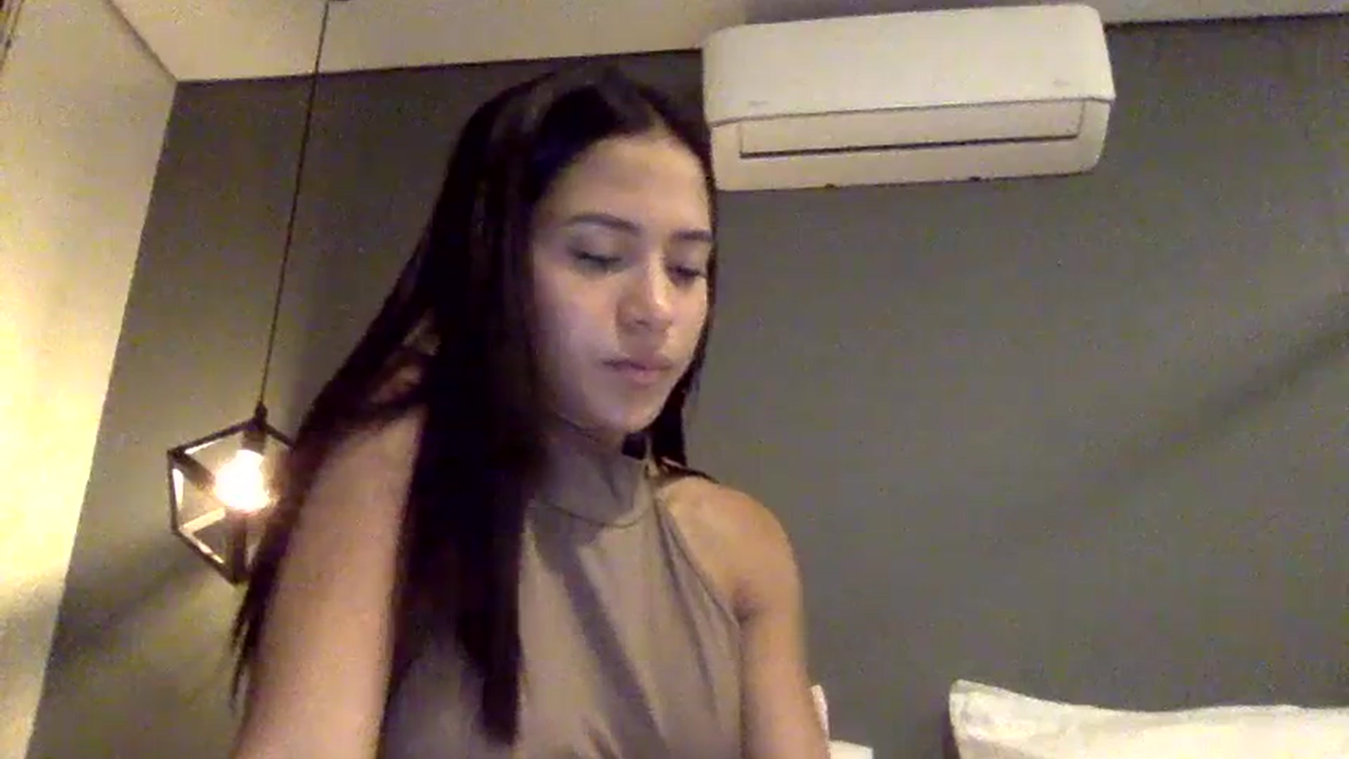 Gallery image thumbnail from Missabyy's myfreecams stream on, 12/17/2023, 22:30 image 10 of 20