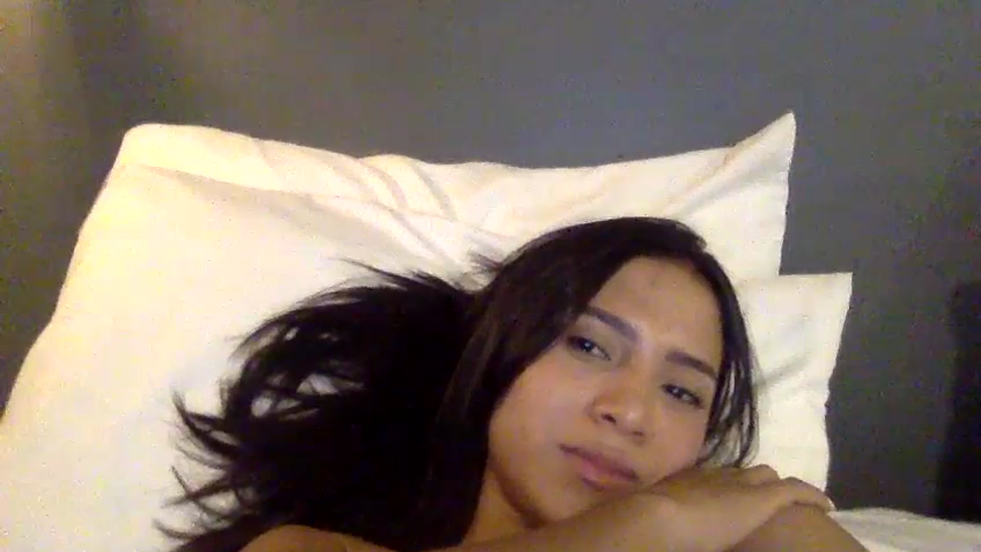 Gallery image thumbnail from Missabyy's myfreecams stream on, 12/17/2023, 23:04 image 11 of 20