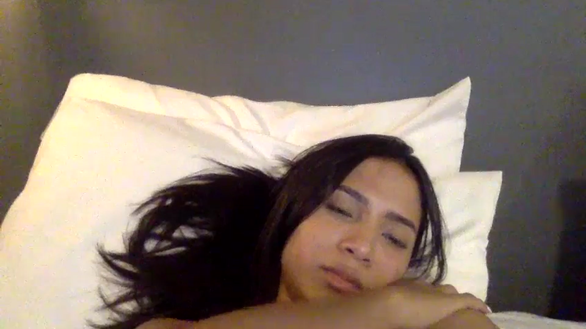 Gallery image thumbnail from Missabyy's myfreecams stream on, 12/17/2023, 23:04 image 12 of 20
