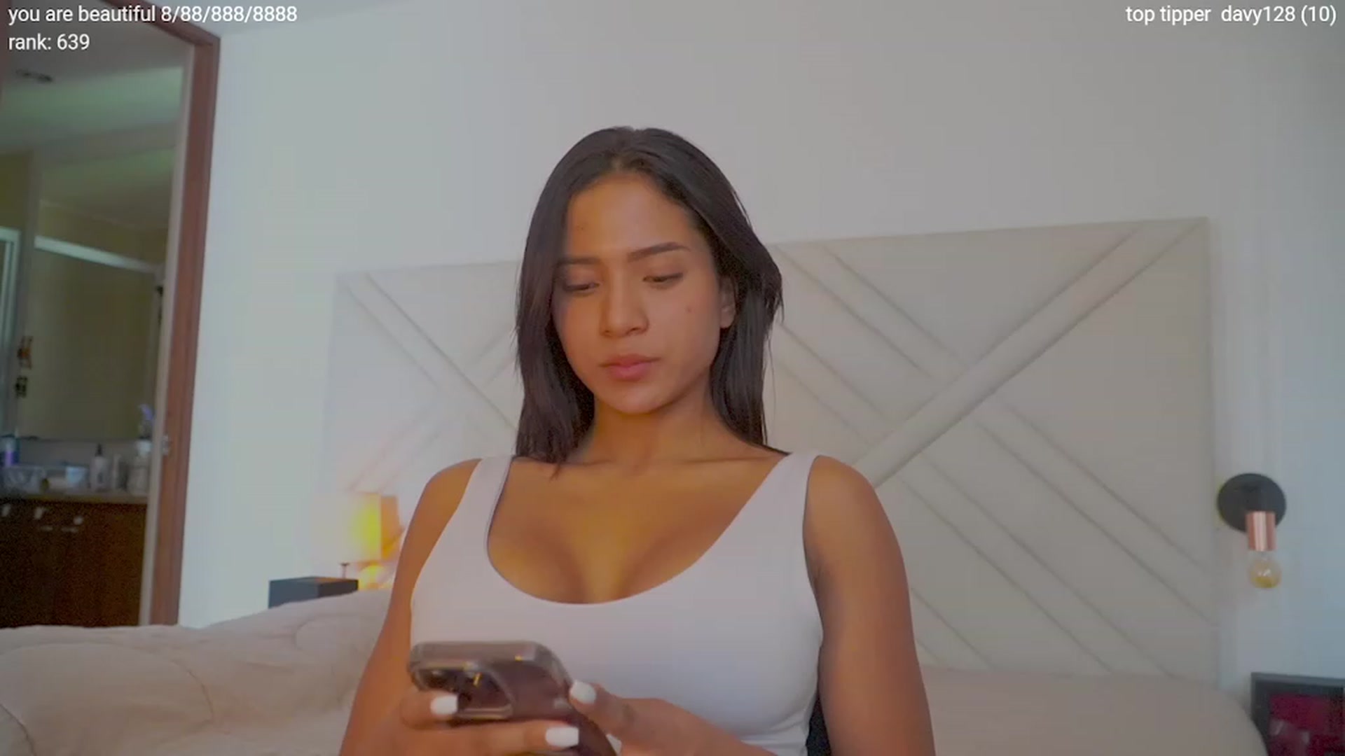 Gallery image thumbnail from Missabyy's myfreecams stream on, 12/18/2023, 20:28 image 14 of 20
