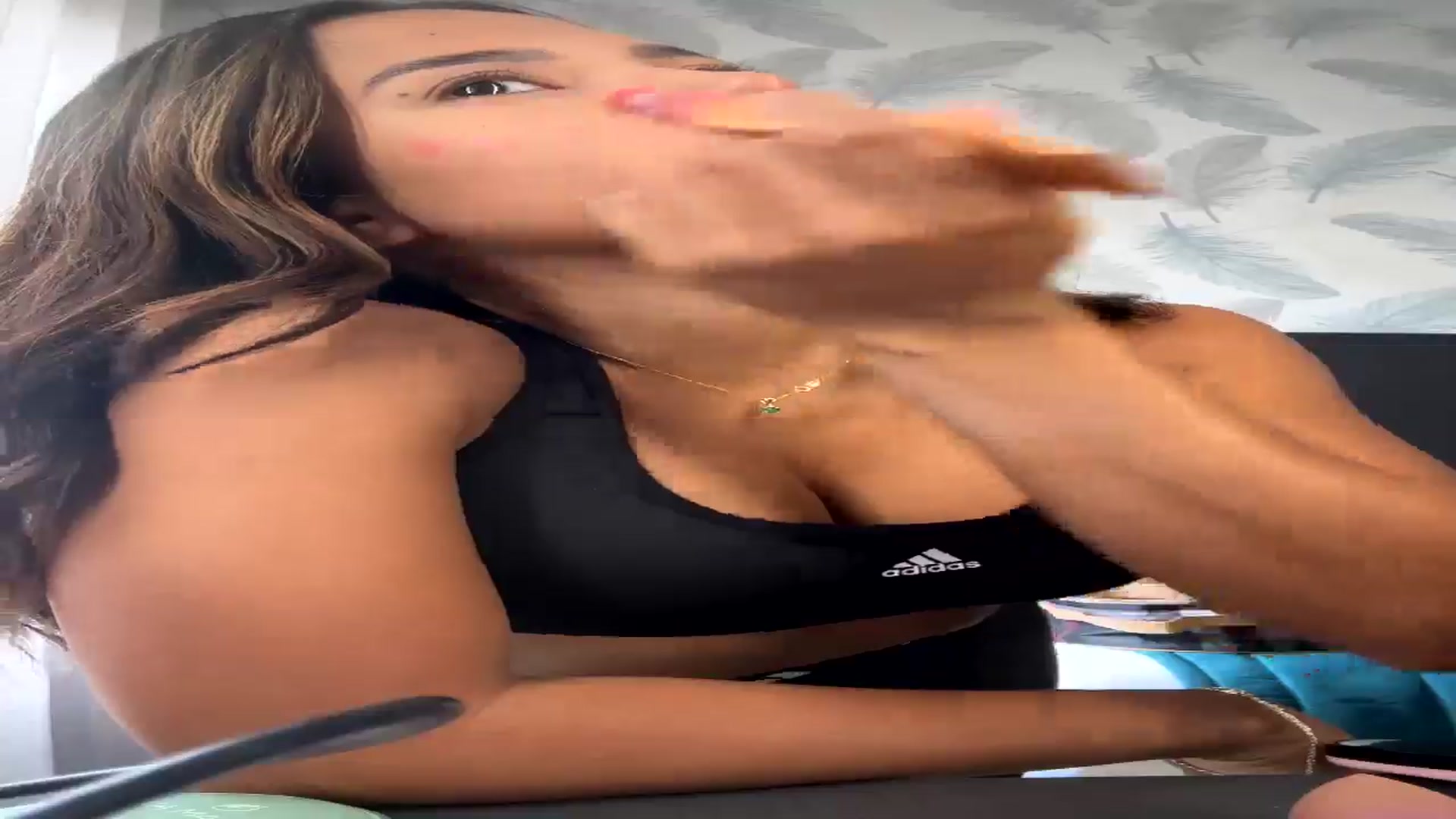 Gallery image thumbnail from Missabyy's myfreecams stream on, 06/15/2024, 09:16 image 9 of 20