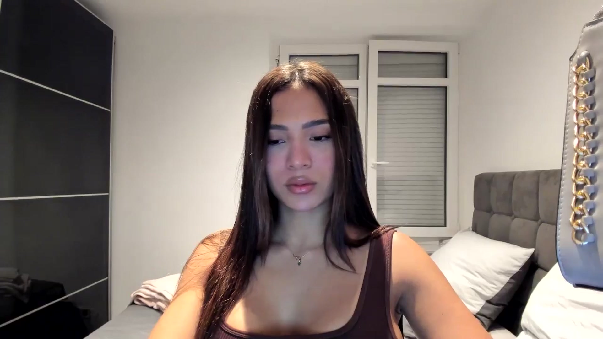 Gallery image thumbnail from Missabyy's myfreecams stream on, 11/25/2024, 15:55 image 11 of 20