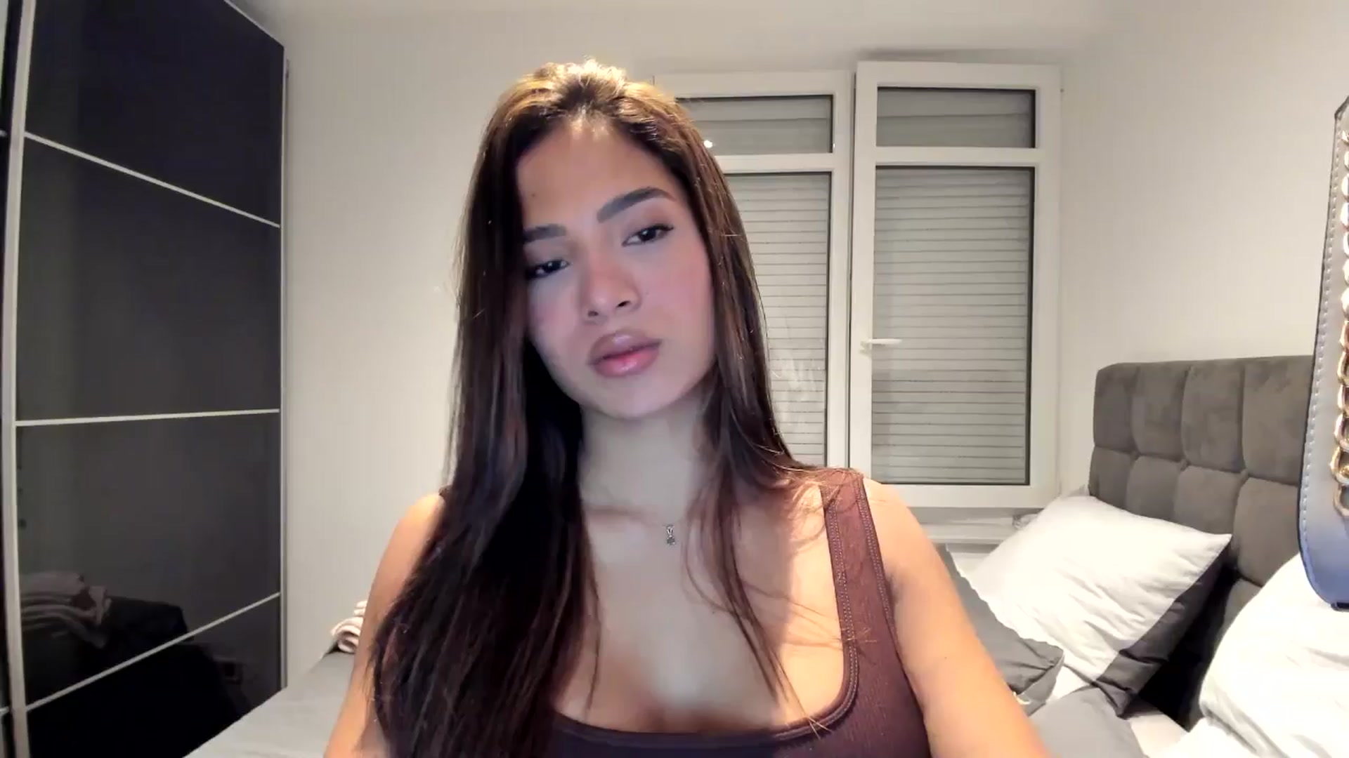 Gallery image thumbnail from Missabyy's myfreecams stream on, 11/25/2024, 16:34 image 6 of 20
