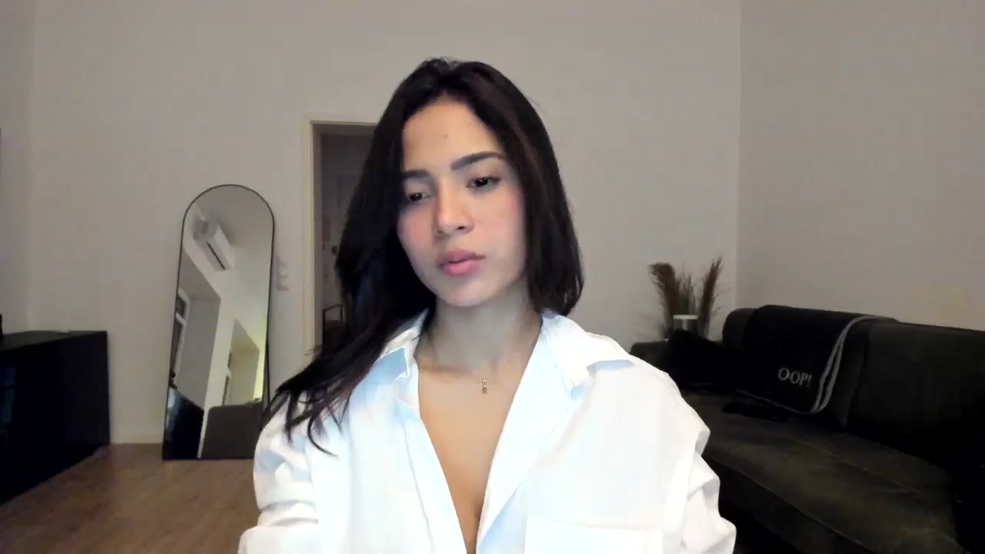 Gallery image thumbnail from Missabyy's myfreecams stream on, 12/07/2024, 21:27 image 3 of 20