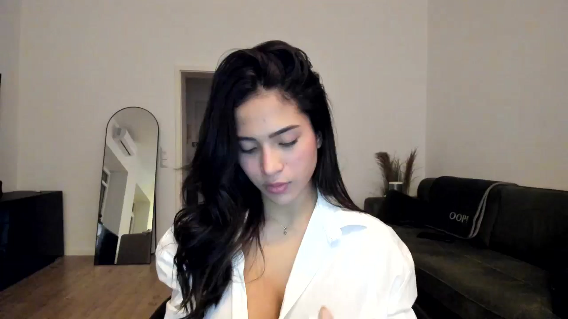 Gallery image thumbnail from Missabyy's myfreecams stream on, 12/07/2024, 21:27 image 6 of 20